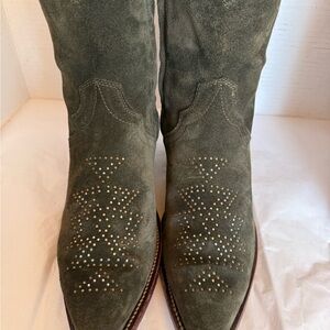 Tecovas dakota  Olive Suede Studded Ankle Boots
